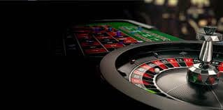Interface permainan slot JILI dengan tombol putar dan informasi pembayaran